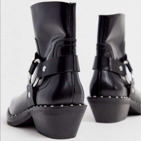 PREMIUM ASOS DESIGN Axel premium leather studded western ankle boots in black - Picture 3 of 4